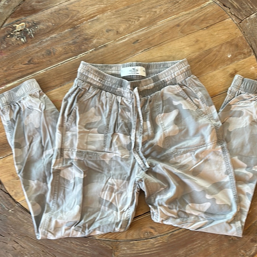 Hollister Gray Cargo Pants Elastic Cuffs Drawstring Waistband